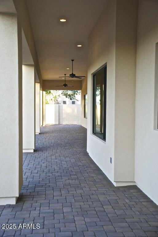 Building Photo - 2836 E Carob Dr