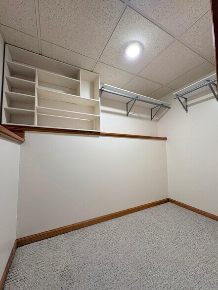 Building Photo - 6214 Adobe Way