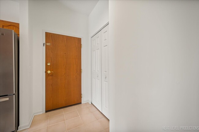 Building Photo - 187 Hunt Club Dr