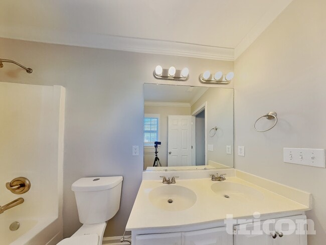 Building Photo - 3855 Range Crest Ct