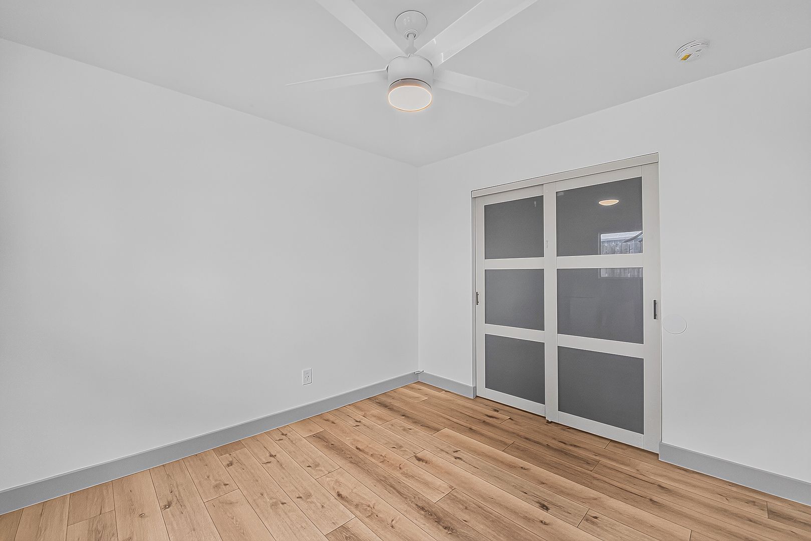Building Photo - 921 Alamitos Ave