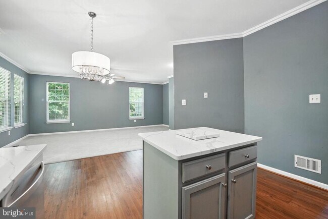 Building Photo - 14504 Kestral Ct