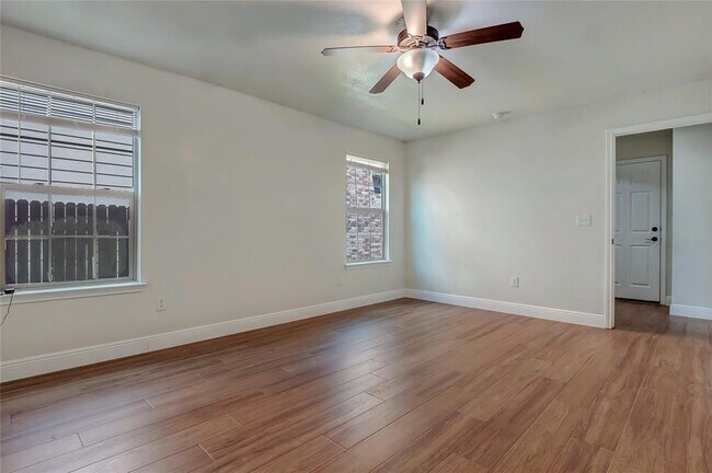 Building Photo - 11000 Kirkoswald Rd