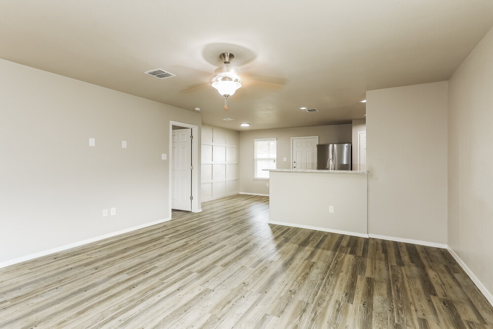 Building Photo - 3215 Pedernales Dr