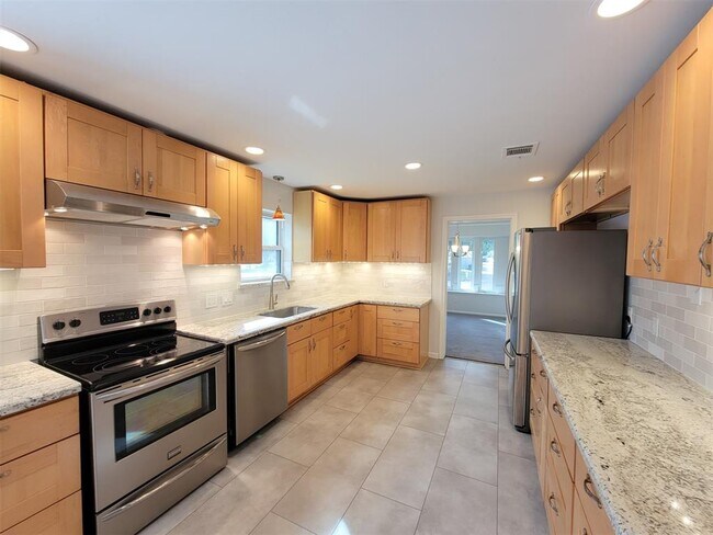 Building Photo - 20506 Laverton Dr