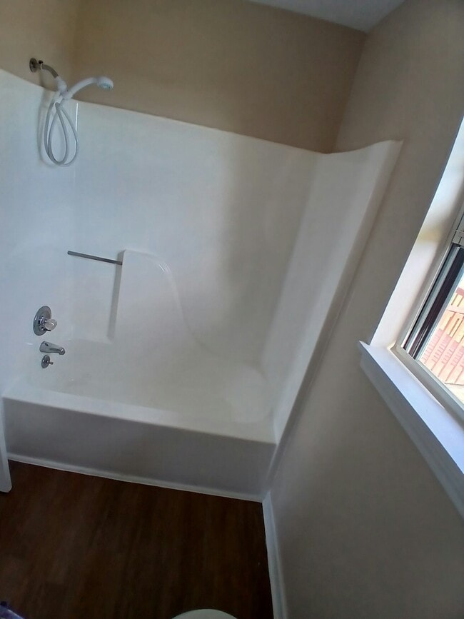 Building Photo - 502 Indian Ave