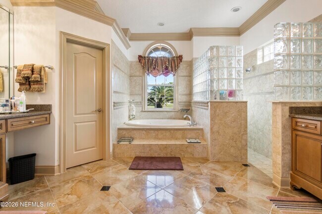 Building Photo - 504 E Kesley Ln