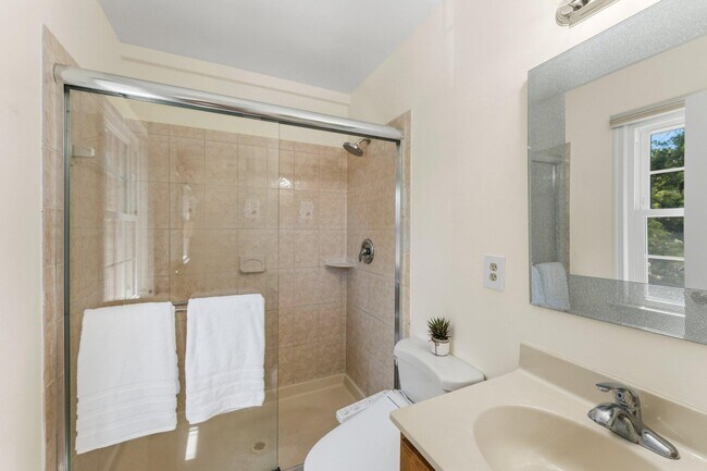 Building Photo - 7428 Chummley Ct