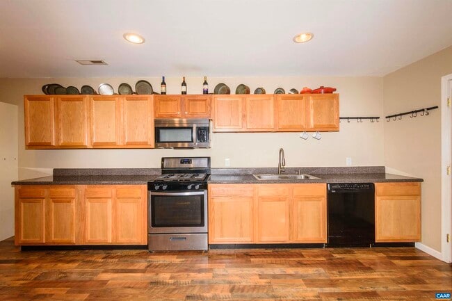 Building Photo - 11441 Old Lawyers Rd