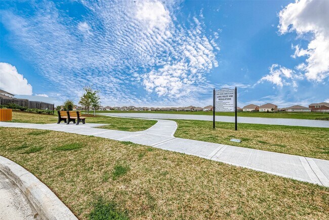 Building Photo - 506 Pecan Landing Ln