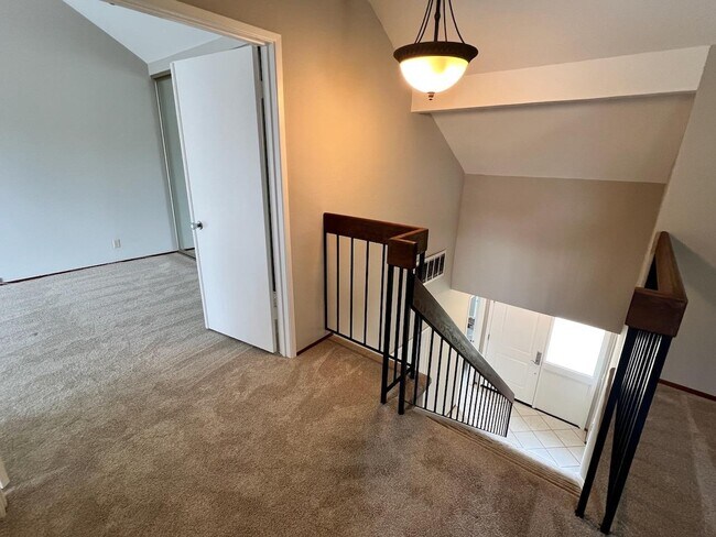 Building Photo - 111 Escobar Ct