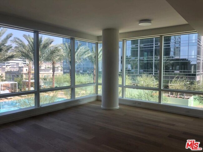 Building Photo - 877 Francisco St