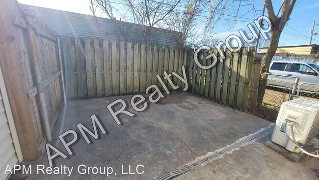 Building Photo - 1 br, 1 bath House - 617 Frink St