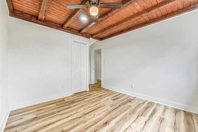 Building Photo - 4712 33rd St E
