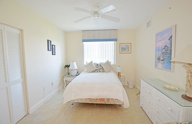 Building Photo - ***SHORT TERM/LONG TERM RENTAL***WEEKLY RE...