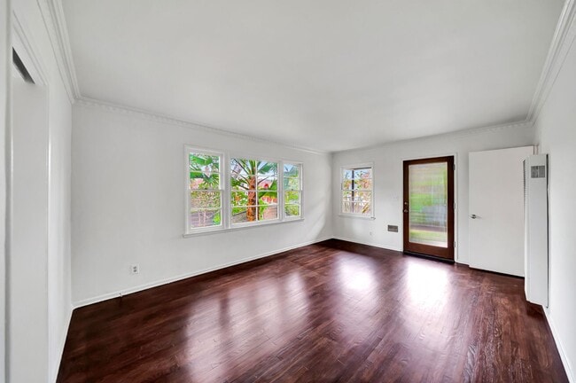 Building Photo - 4034- 4036 Higuera St