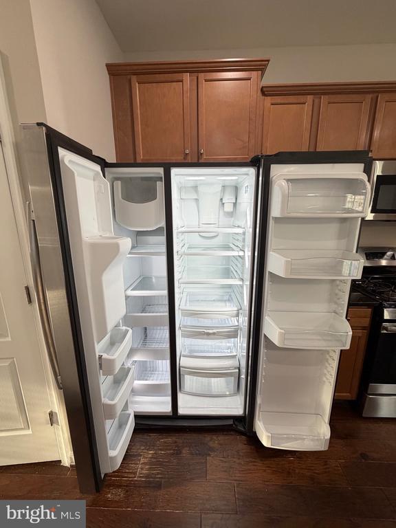 Building Photo - 128 Hidden Brook Dr