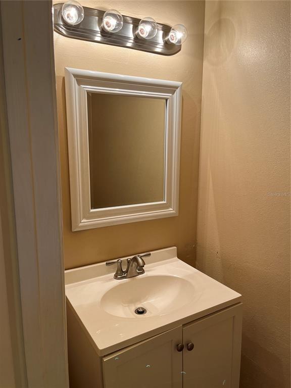 Building Photo - 11747 Whitewing Ct