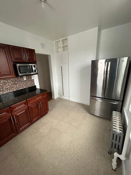 Building Photo - 87-12 133rd St