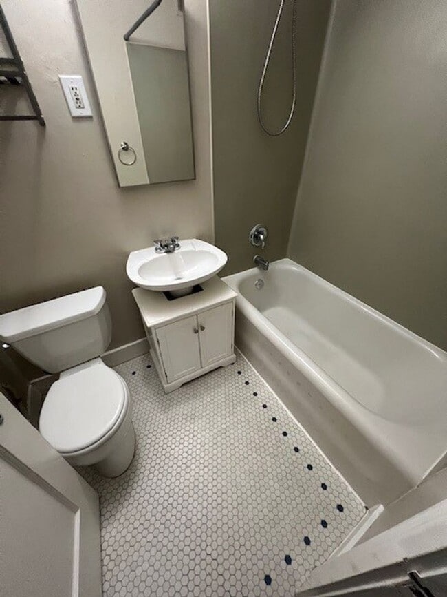 Interior Photo - The Wellington