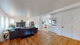 Building Photo - 802 Larchmont Rd