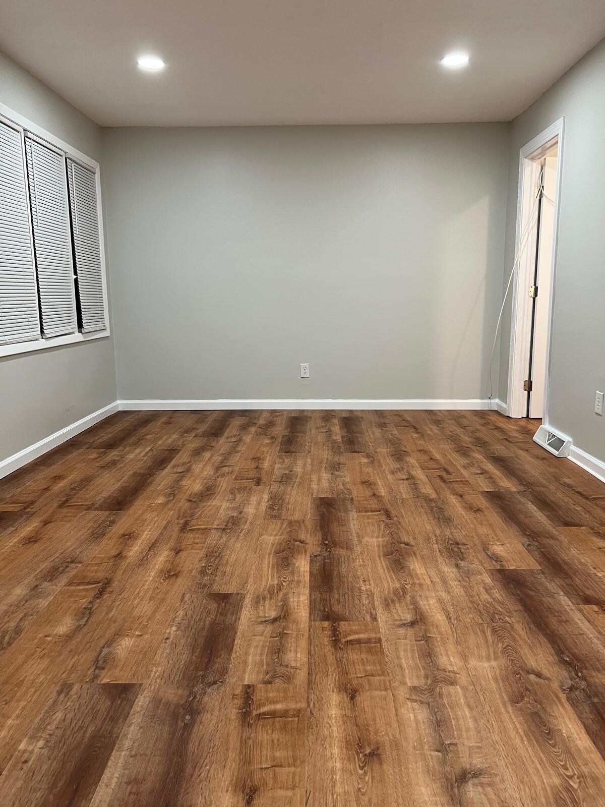 Building Photo - 1692 Central Ave