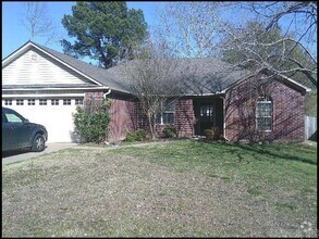 Building Photo - 3704 Chambray Pl