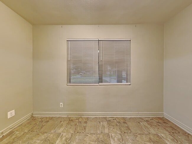 Building Photo - 5131 Dugdale Rd