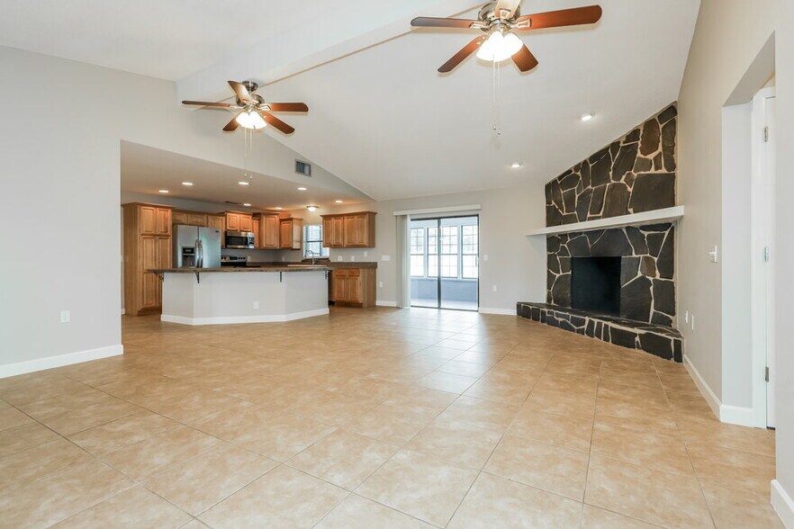Building Photo - 5432 Houston Dr