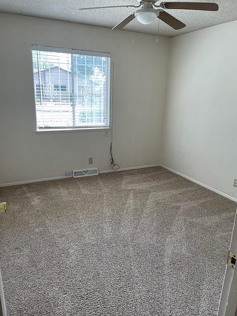 Building Photo - 7309 Dellwood Rd NE