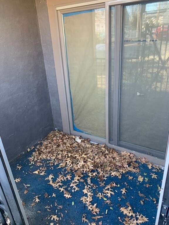 Building Photo - 33 Washington St