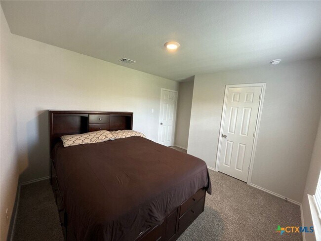 Building Photo - 2621 Torbenson Ct