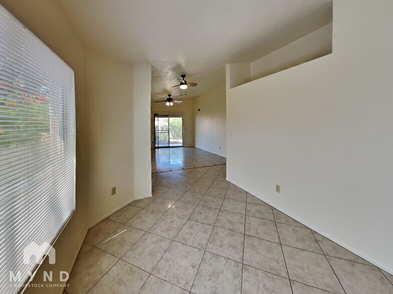 Building Photo - 5230 W Wood Owl Dr