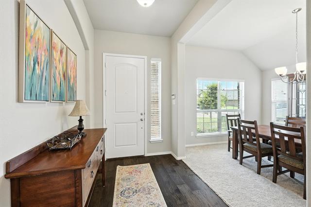 Building Photo - 221 Gardenia Dr
