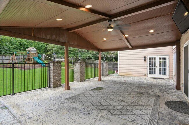 Building Photo - 5038 Wickford Dr