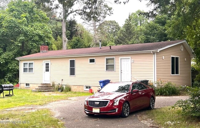 Primary Photo - 179 Maple Ave