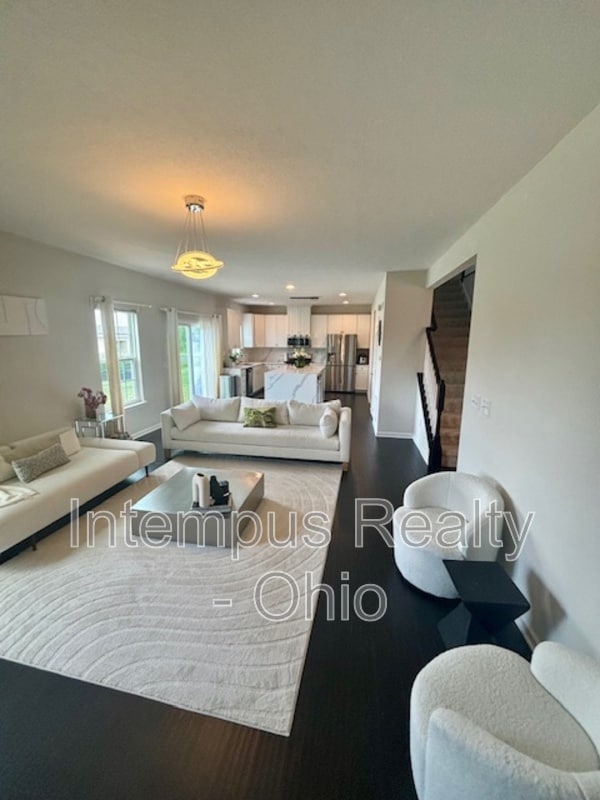 Building Photo - 6123 Brandon Dr