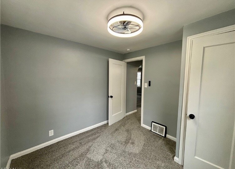 Building Photo - 1558 25th St NW