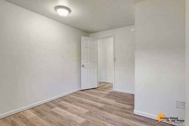 Building Photo - 4311 N Star St