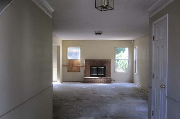 Building Photo - 10994 Traci Lynn Dr