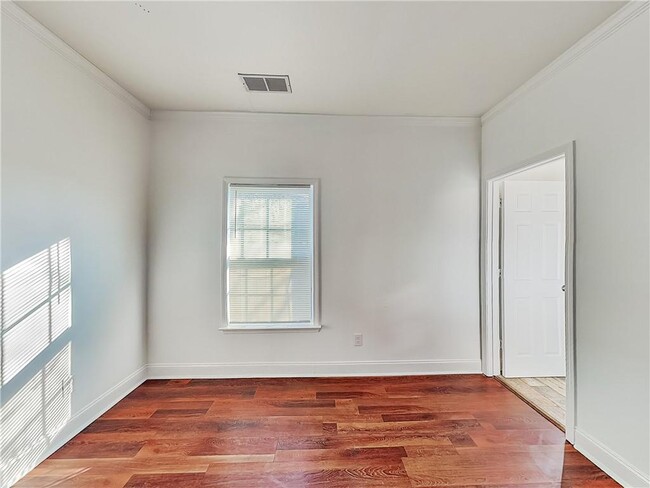 Building Photo - 333 Fletcher St SW