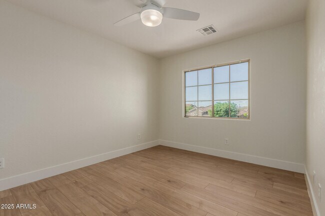 Building Photo - 40809 N Raleigh Ct