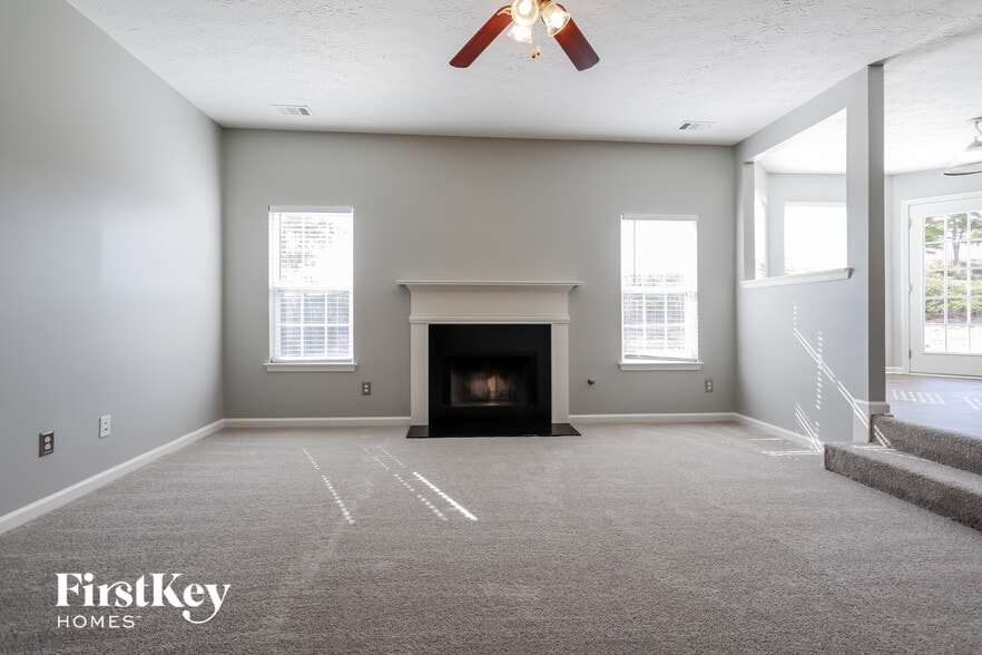 Building Photo - 180 Pendergrass Farms Cir