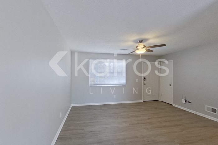 Building Photo - 3216 McCleod Ave