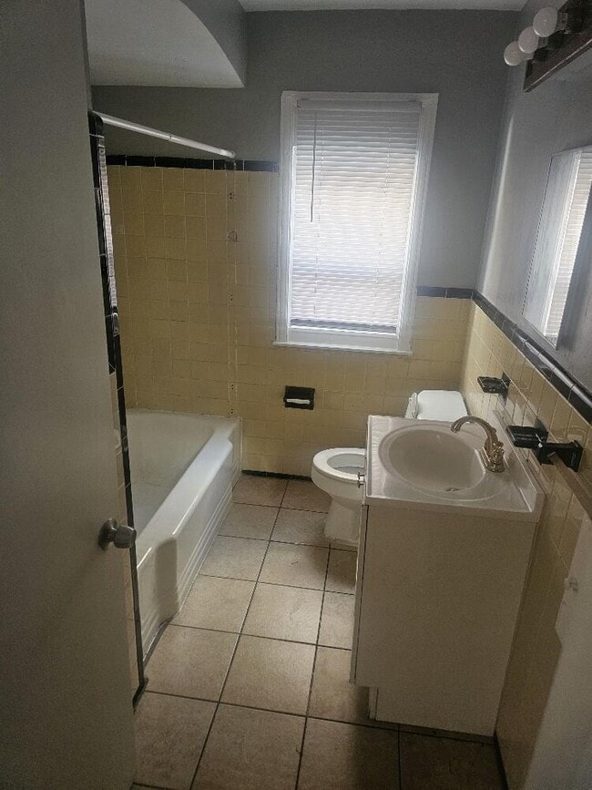 Building Photo - 19986 Mitchell St