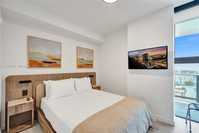 Building Photo - 580 72nd St