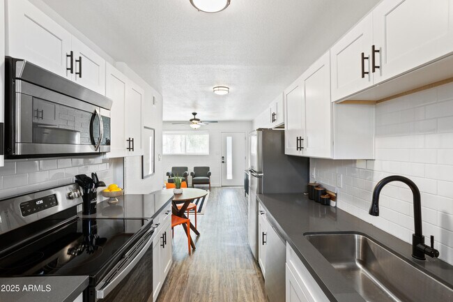 Building Photo - 4604 N 74th St