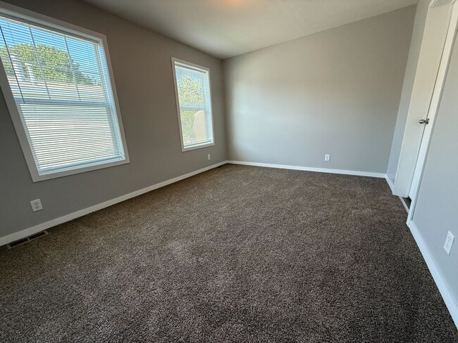 Building Photo - 71676 Heather Ct