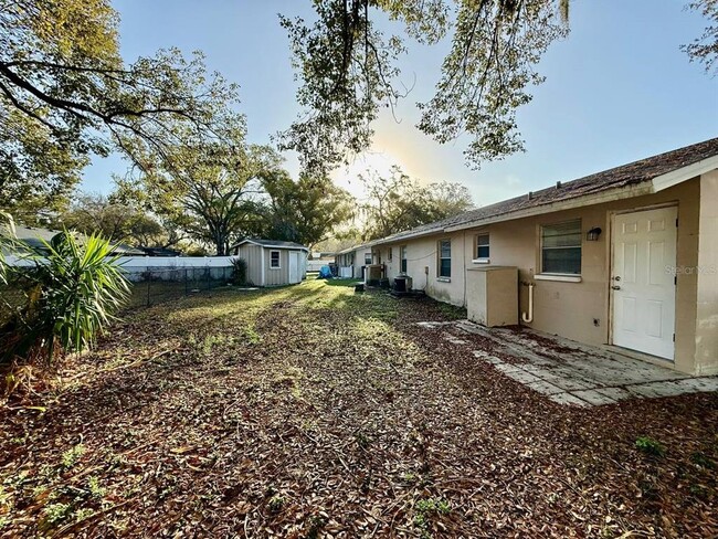 Building Photo - 10812 Hannaway Dr