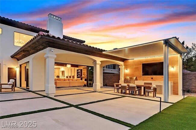 Building Photo - 11906 Port Labelle Dr